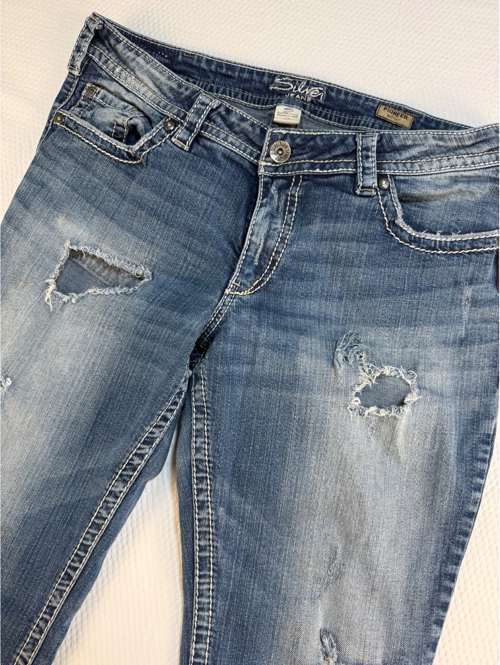 Silver Jeans Pioneer 16 L33 Bootcut Distressed Jeans Y2K Western Cowgirl
